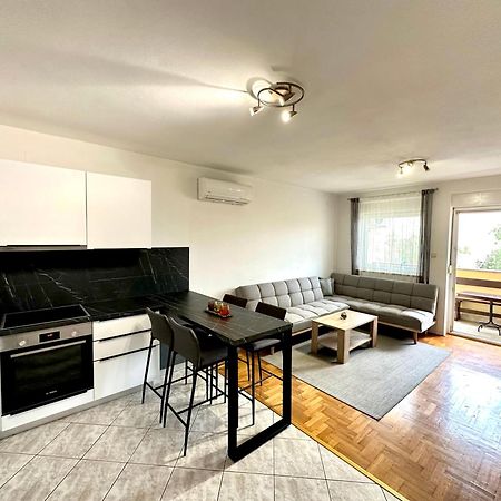 Apartment Ines Medulin Exterior photo