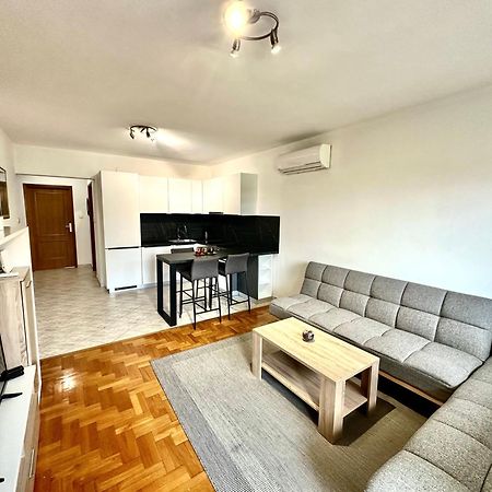 Apartment Ines Medulin Exterior photo